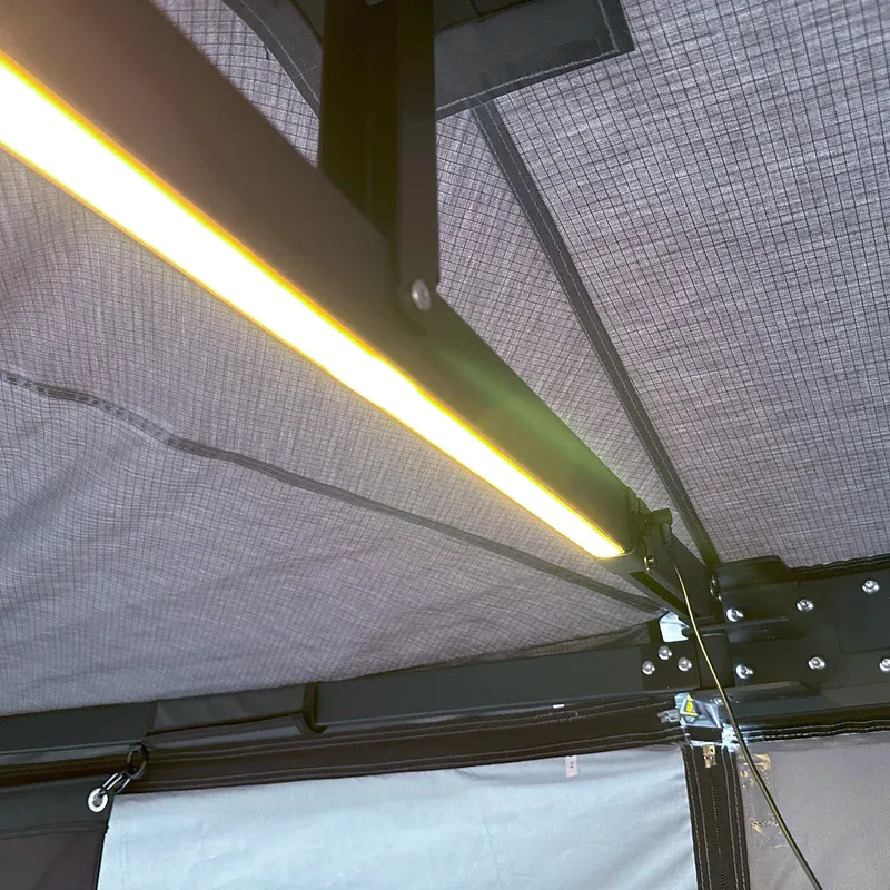 Horntools Markise Horizon HRTAW180 mit integrierter LED-Beleuchtung an Fahrzeugmarkise für Camping und Overlanding